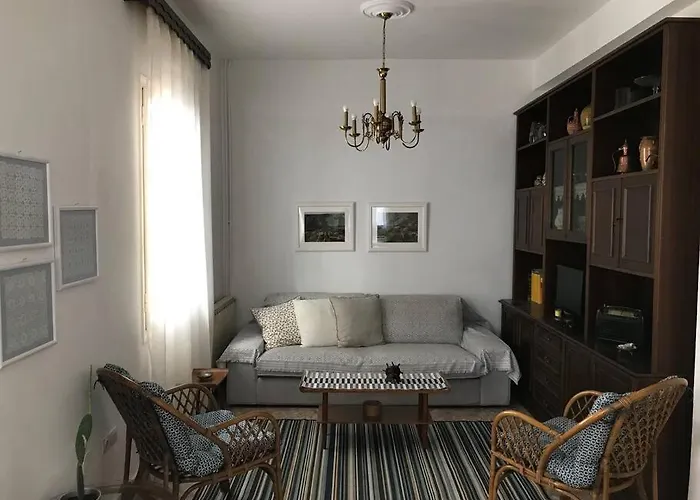 Vintage House